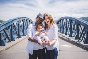 Familien Fotoshooting Blaue Brücke Freiburg