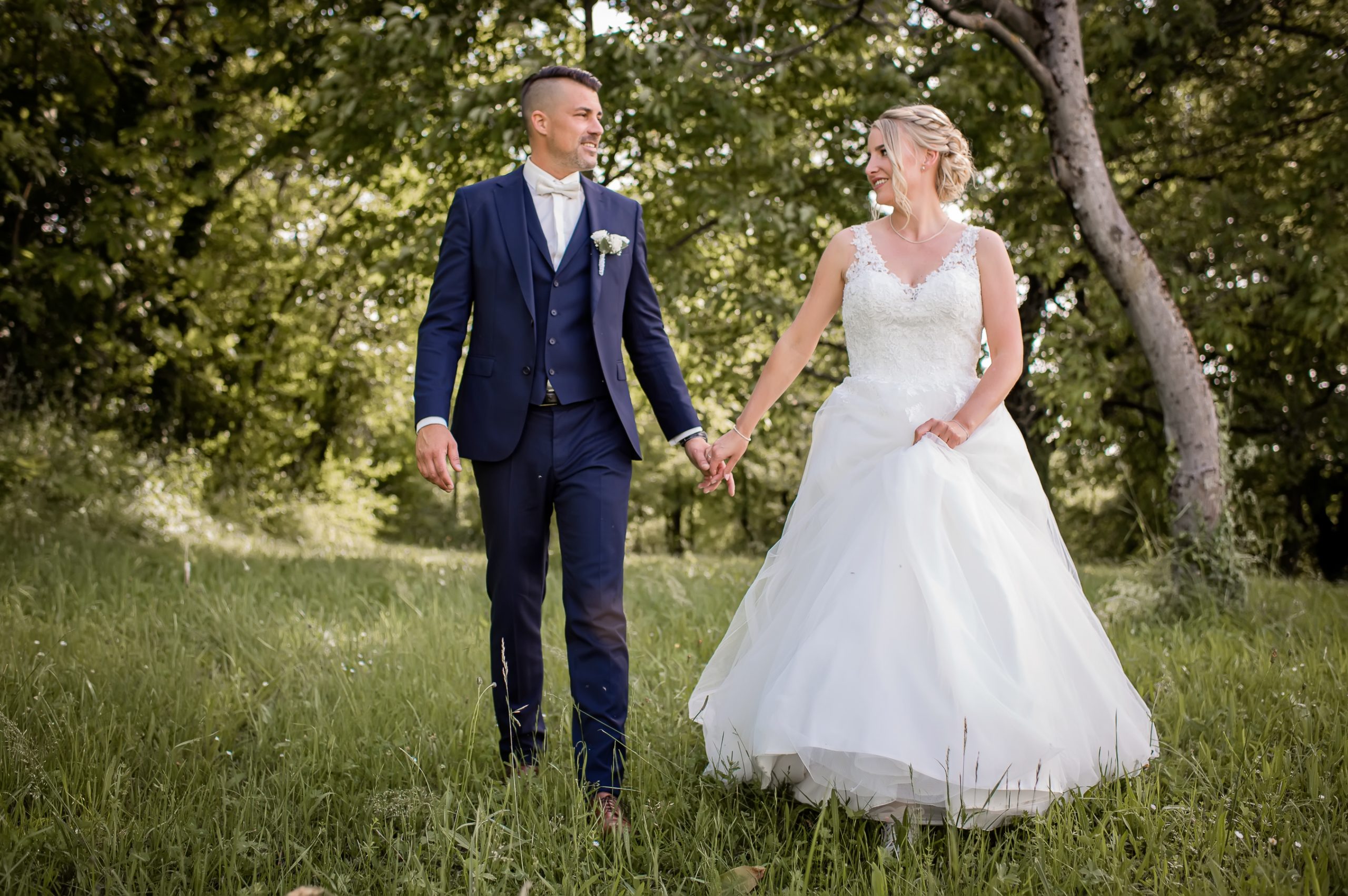 Brautpaarshooting in der Natur nach einer Hochzeit in Offenburg